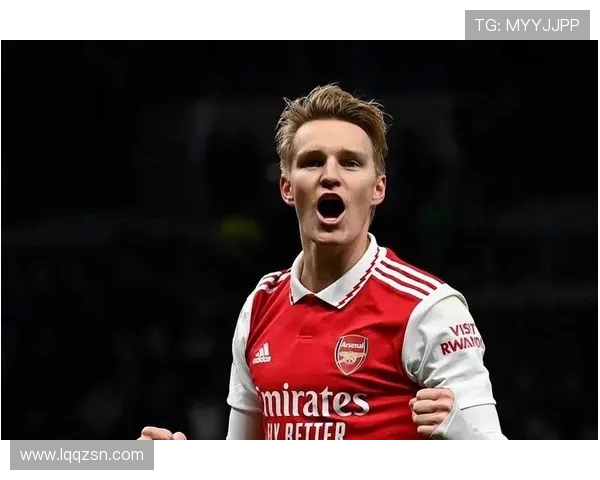 厄德高赞阿尔特塔细节枪手队长